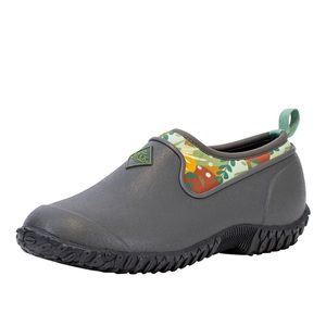 Muck floral shoes nwot